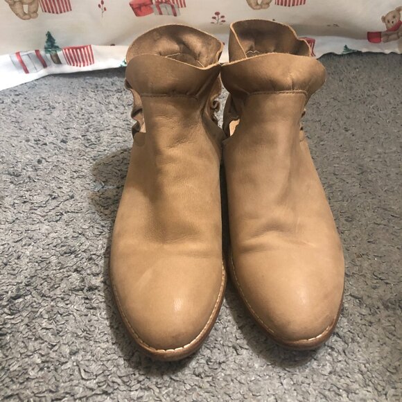 Seychelles Shoes - Seychelles Bootie - Very Cute! Size 6 Great Condition